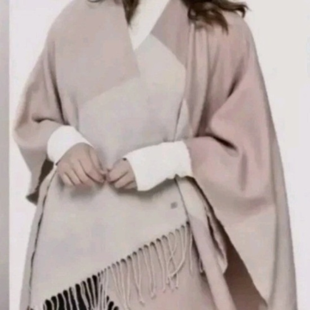 SOIA & KYO Color Block Poncho Wrap Scarf Shawl Neutral Dusty Pink One Size - Picture 2 of 11